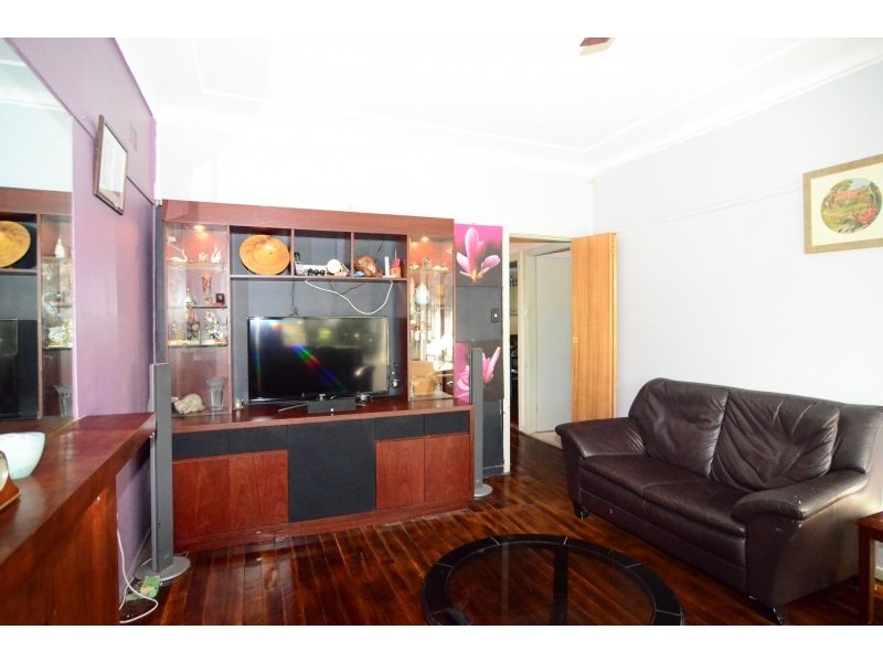 13 Moona Road, Kirrawee NSW 2232