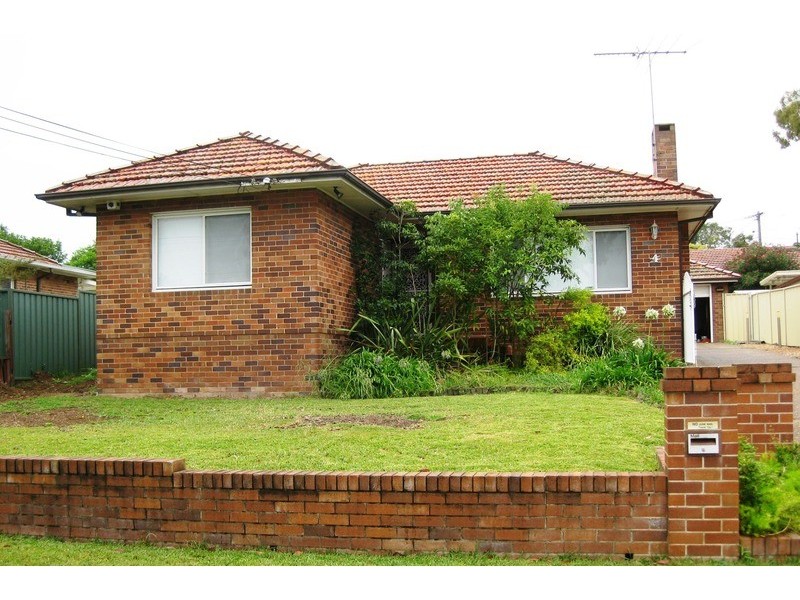 4 Montgomery Street, Miranda NSW 2228