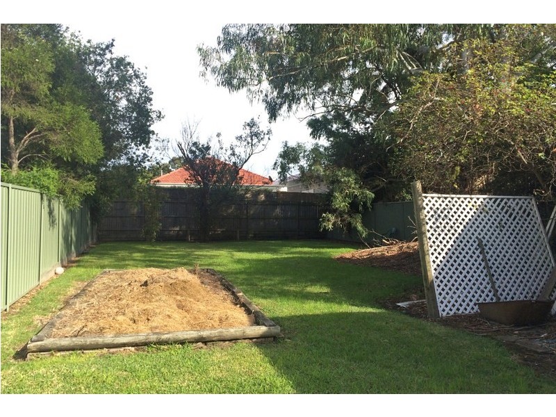 15 Chamberlain Avenue, Caringbah NSW 2229