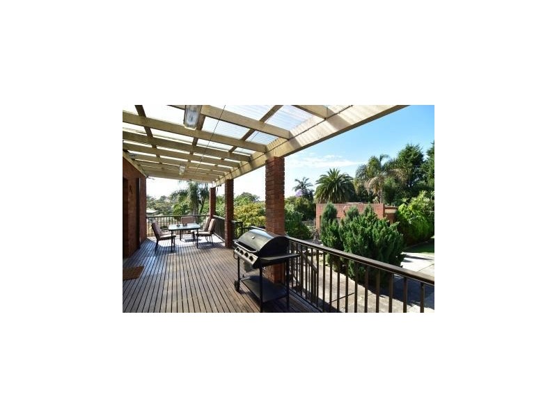 182 President Avenue, Miranda NSW 2228