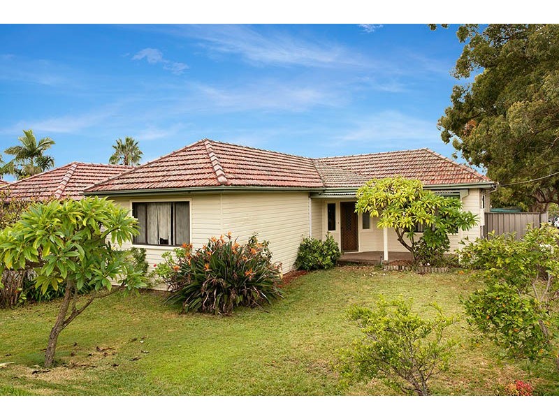 84 Wolger Street, Como NSW 2226