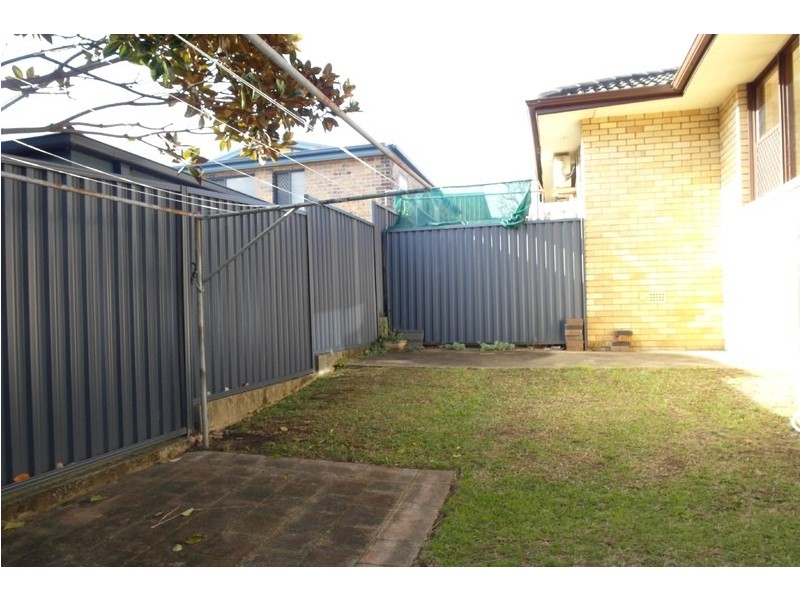 2/16 Millett Street, Hurstville NSW 2220