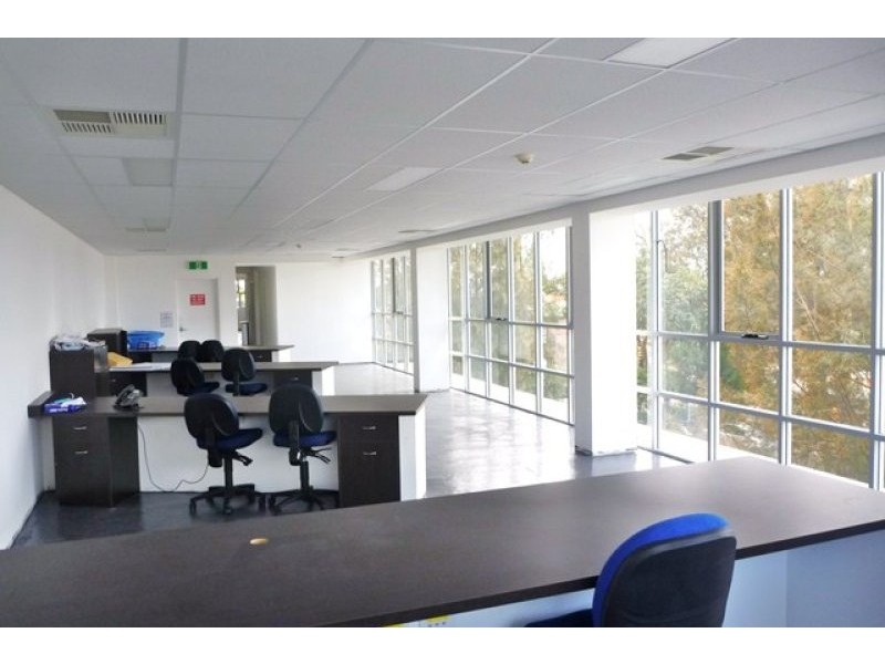 2/4 Hogben, Kogarah NSW 2217