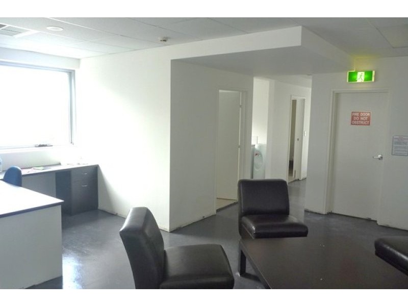 2/4 Hogben, Kogarah NSW 2217