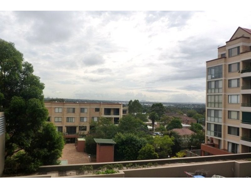 Unit 202/29 Kiora Road, Miranda NSW 2228