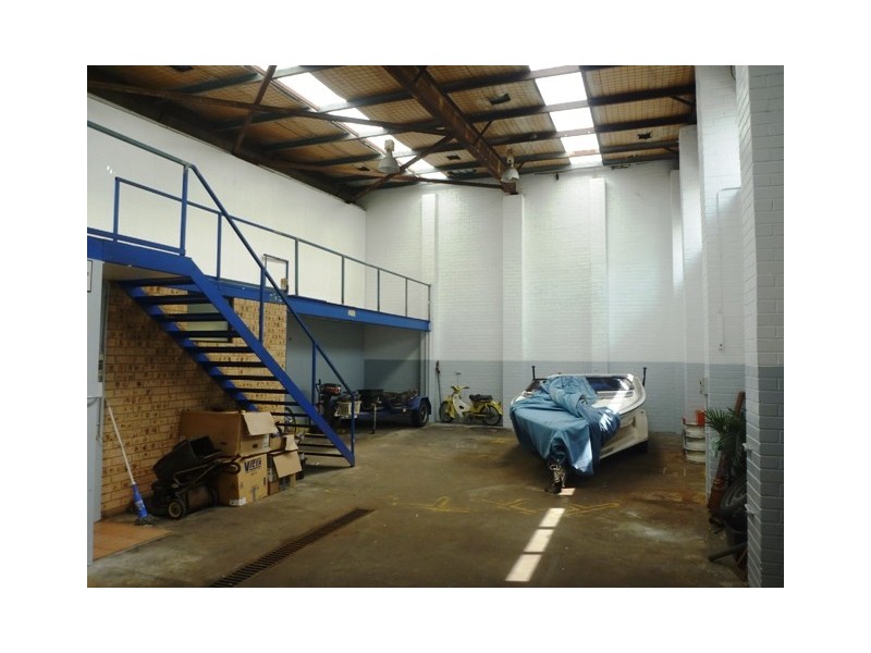 5a Mianga Avenue, Engadine NSW 2233