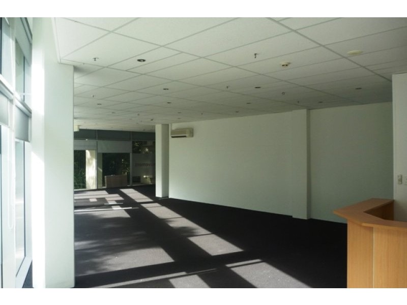 Unit 4/2 Northumberland Road, Caringbah NSW 2229