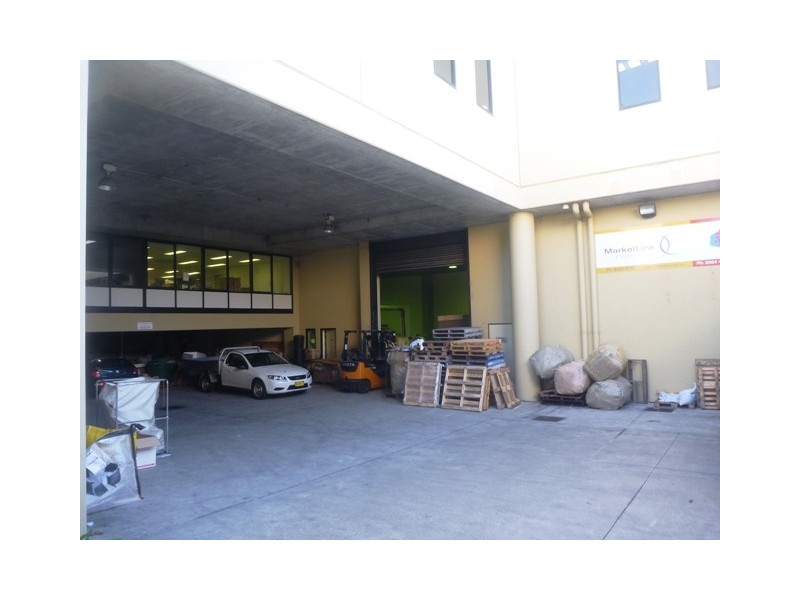 Unit 4/21 Marshall Road, Kirrawee NSW 2232