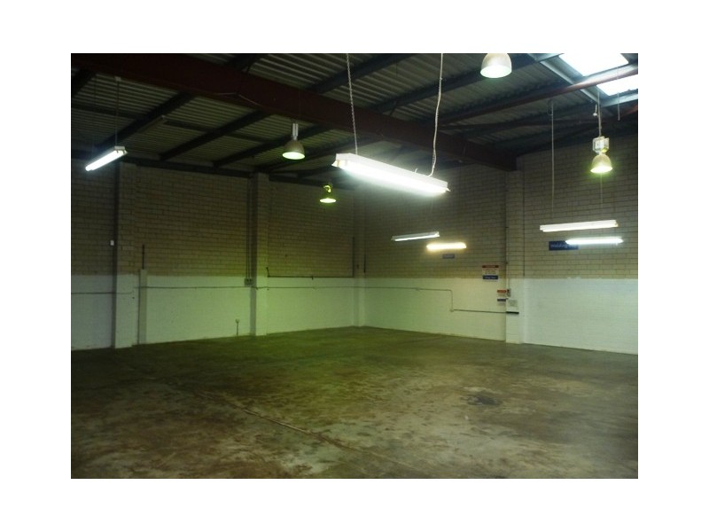 2/150 Garnet Road, Kirrawee NSW 2232