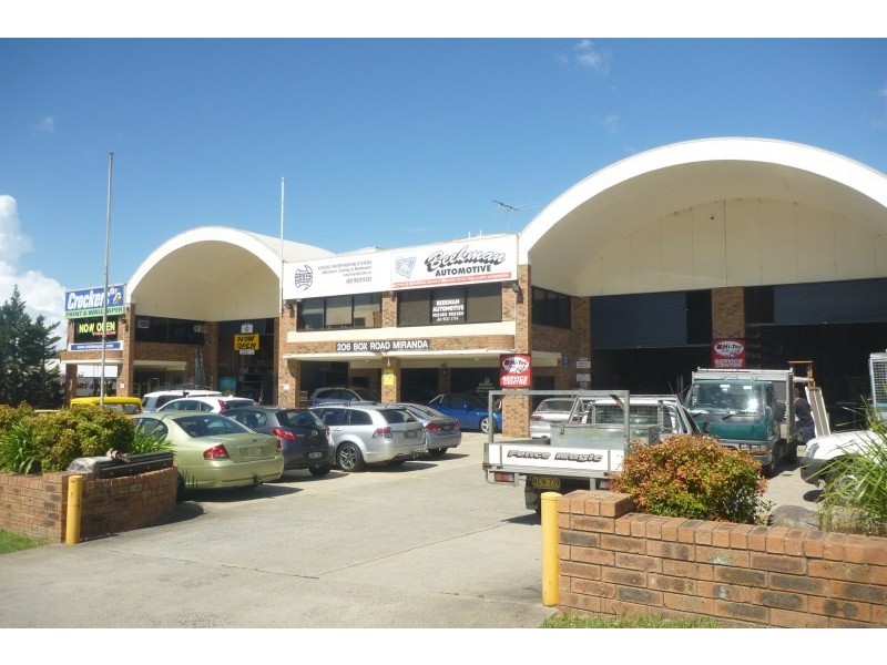 2/206 Box Road, Miranda NSW 2228
