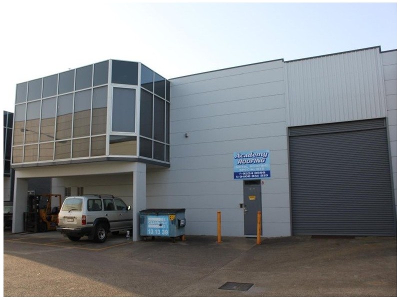 8/181 Taren Point Road, Caringbah NSW 2229