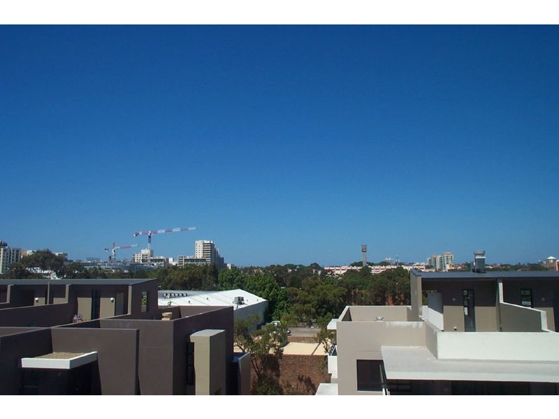 F505/7 Hunter Street, Waterloo NSW 2017