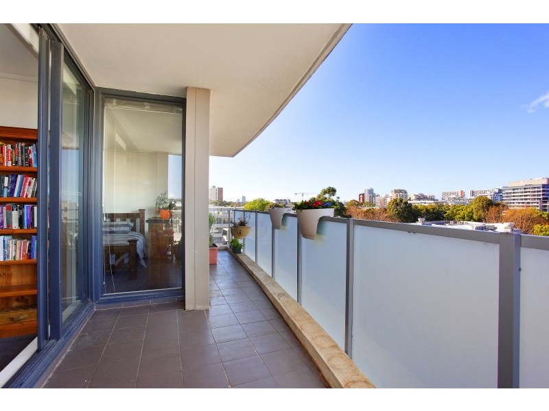 F702/7 Hunter Street, Waterloo NSW 2017