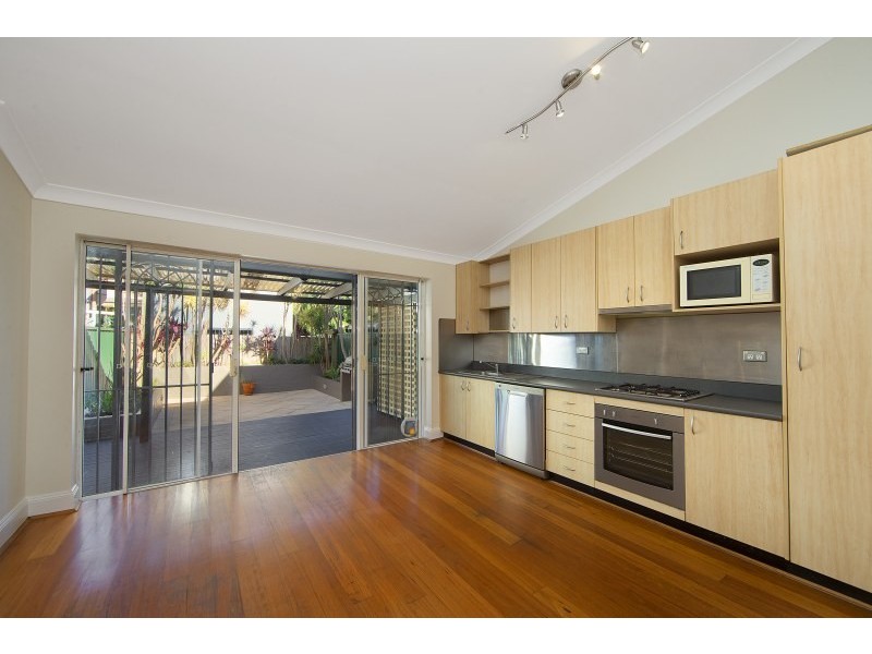 142 Walker Street, Waterloo NSW 2017