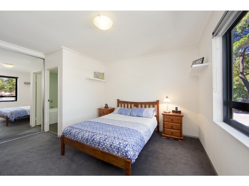 B201/9 Hunter Street, Waterloo NSW 2017