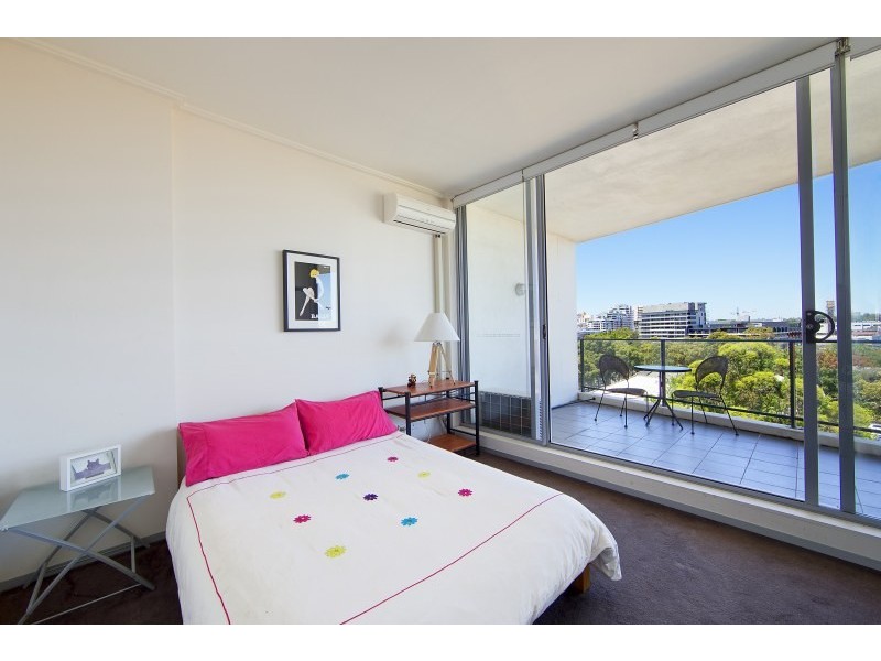 E901/3 Hunter Street, Waterloo NSW 2017