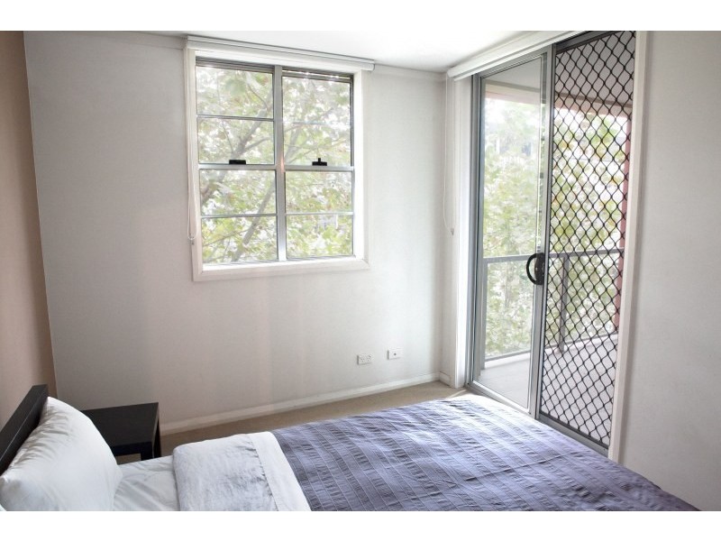 6/233 Cope Street, Waterloo NSW 2017