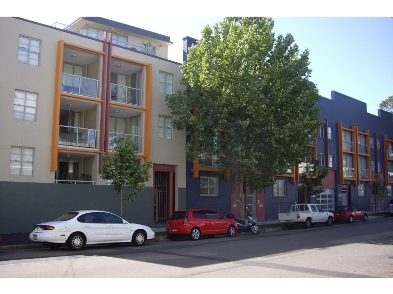 2/237 Cope Street, Waterloo NSW 2017