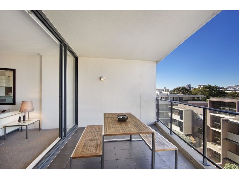 E601/3 Hunter Street, Waterloo NSW 2017