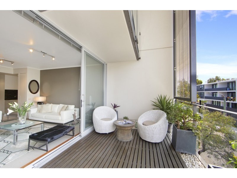 111/2-4 Powell Street, Waterloo NSW 2017