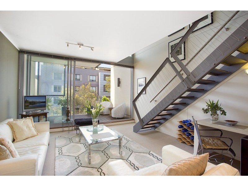 111/2-4 Powell Street, Waterloo NSW 2017