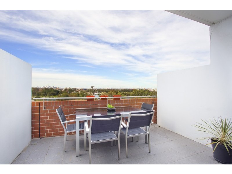 808/2 Brodie Spark Drive, Wolli Creek NSW 2205