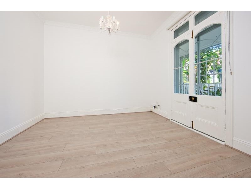 31 Wellington Street, Waterloo NSW 2017