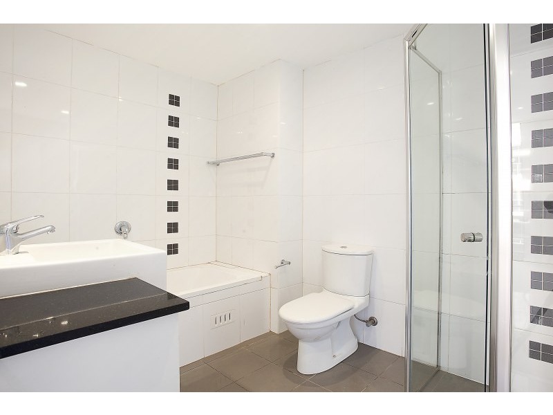 733/28 Danks Street, Waterloo NSW 2017