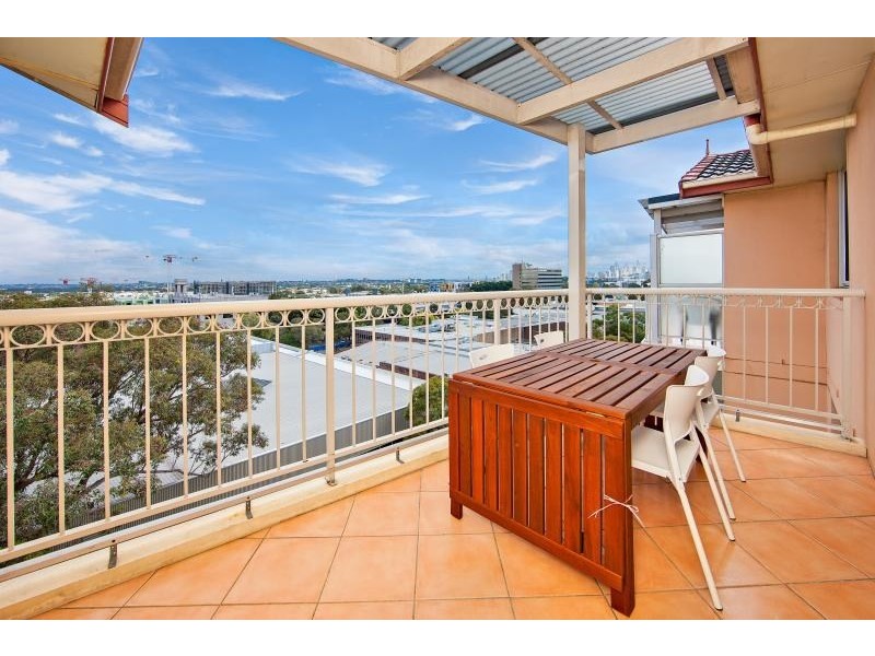 790/83 Dalmeny Avenue, Rosebery NSW 2018