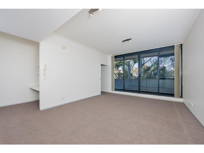 C303/5 Hunter Street, Waterloo NSW 2017