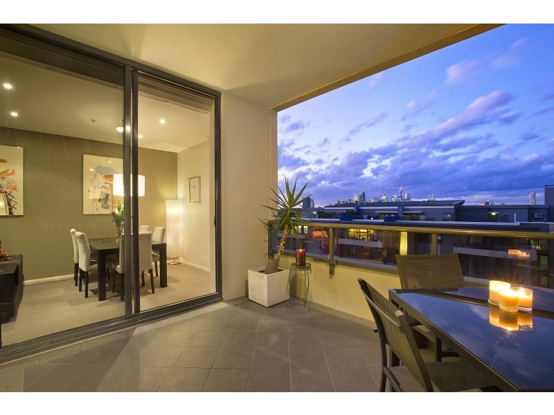 1038/7 Crescent Street, Waterloo NSW 2017