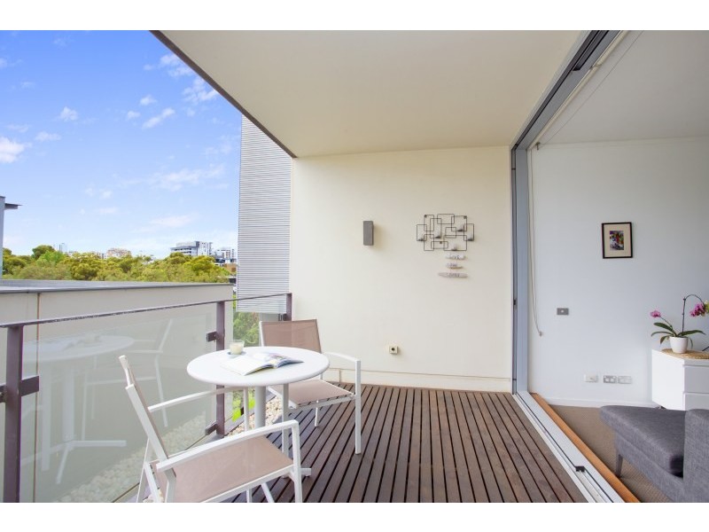 221/2-4 Powell Street, Waterloo NSW 2017