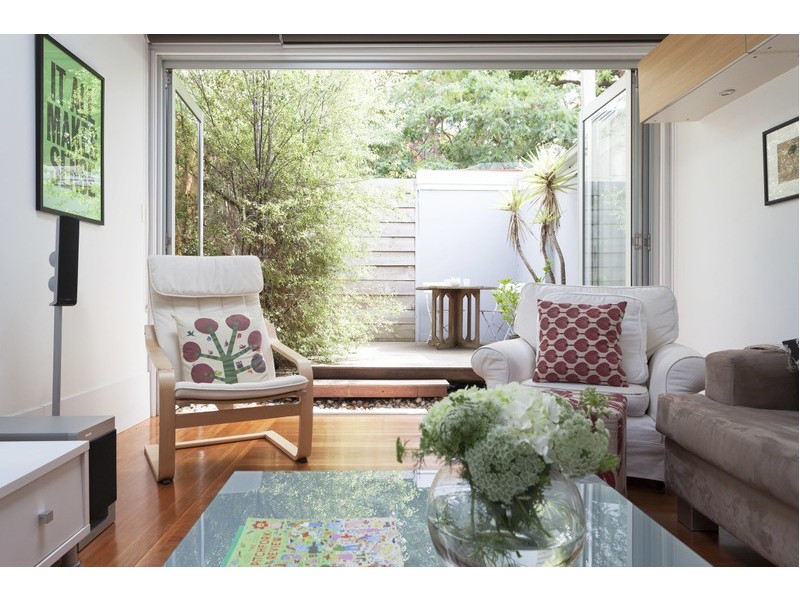 15 Zamia Street, Redfern NSW 2016