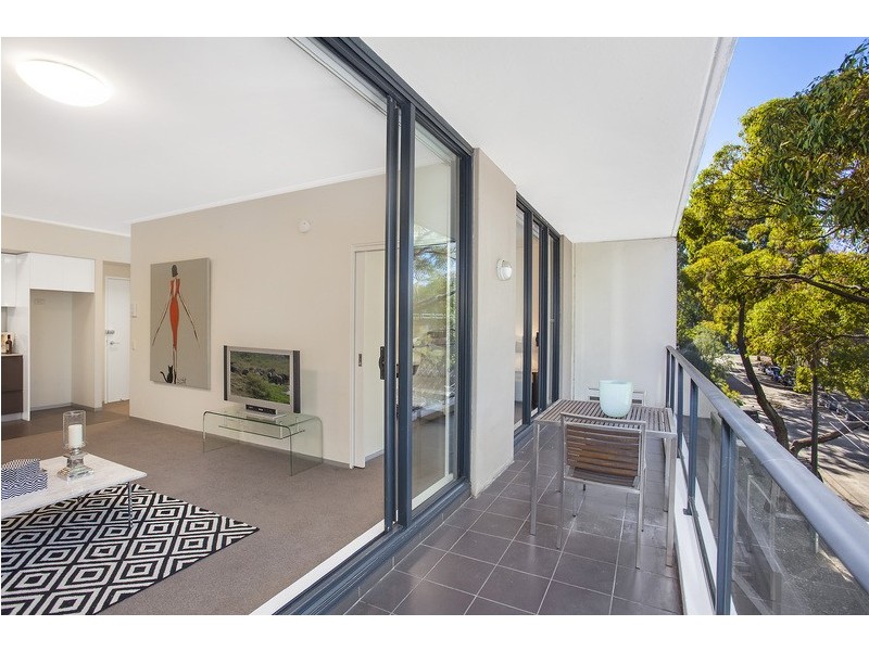 B313/9 Hunter Street, Waterloo NSW 2017