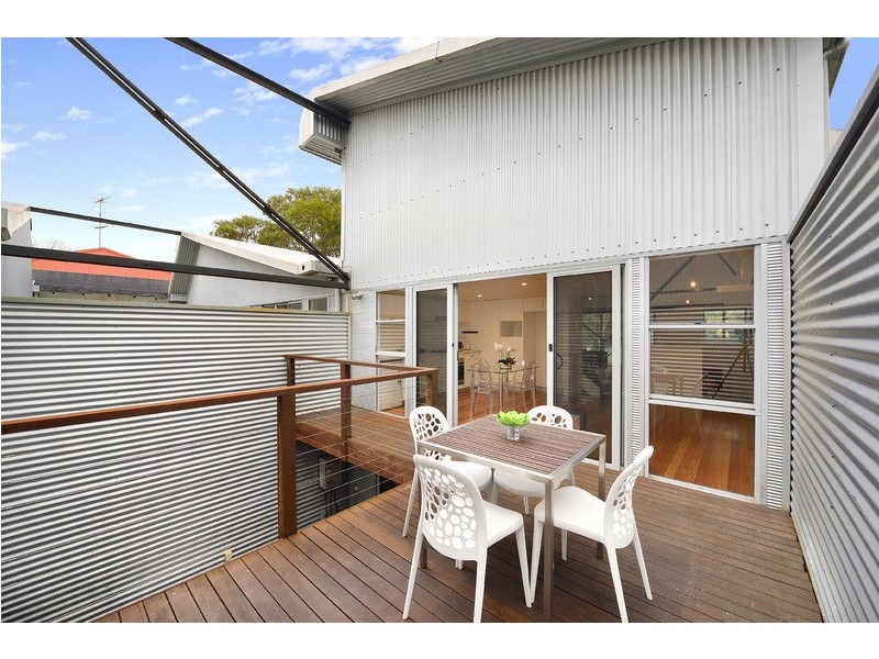 2/237 Cope Street, Waterloo NSW 2017