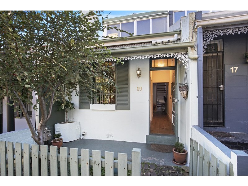 19 Kensington Street, Waterloo NSW 2017