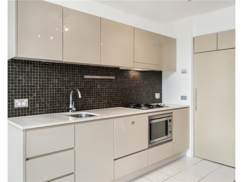 421/2-4 Powell Street, Waterloo NSW 2017