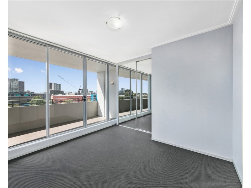 F803/7 Hunter Street, Waterloo NSW 2017