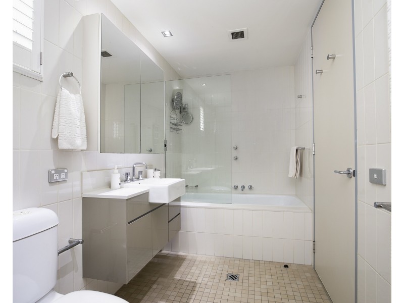 105/2-4 Powell Street, Waterloo NSW 2017