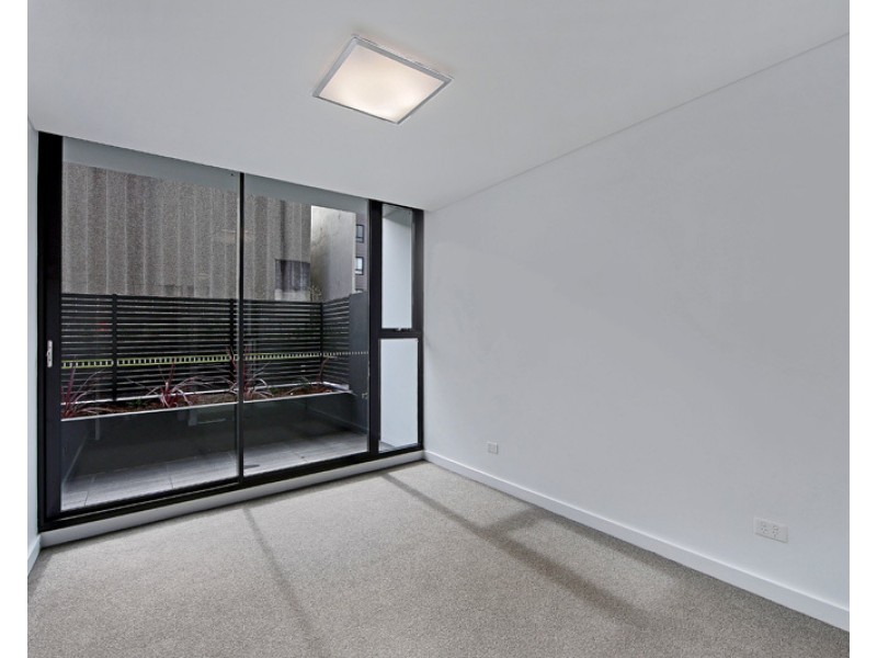 G04/828 Elizabeth Street, Waterloo NSW 2017