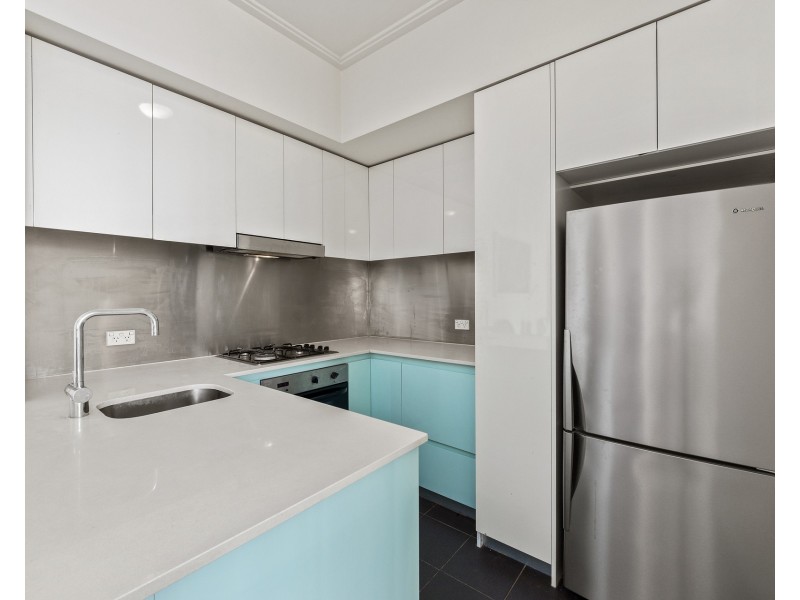 E902/3 Hunter Street, Waterloo NSW 2017