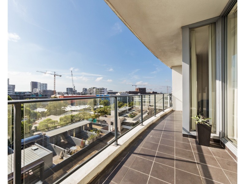 E902/3 Hunter Street, Waterloo NSW 2017