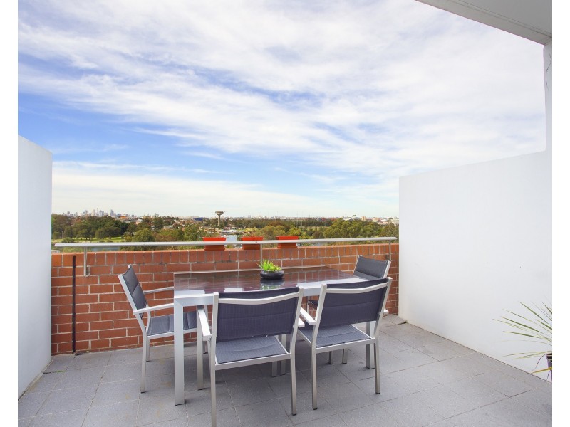 808/2 Brodie Spark Drive, Wolli Creek NSW 2205