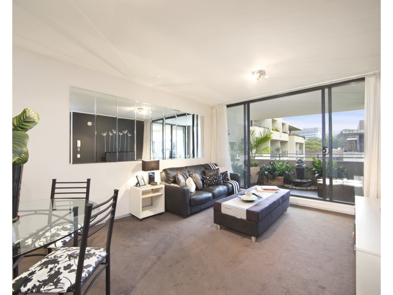 E504/3 Hunter Street, Waterloo NSW 2017