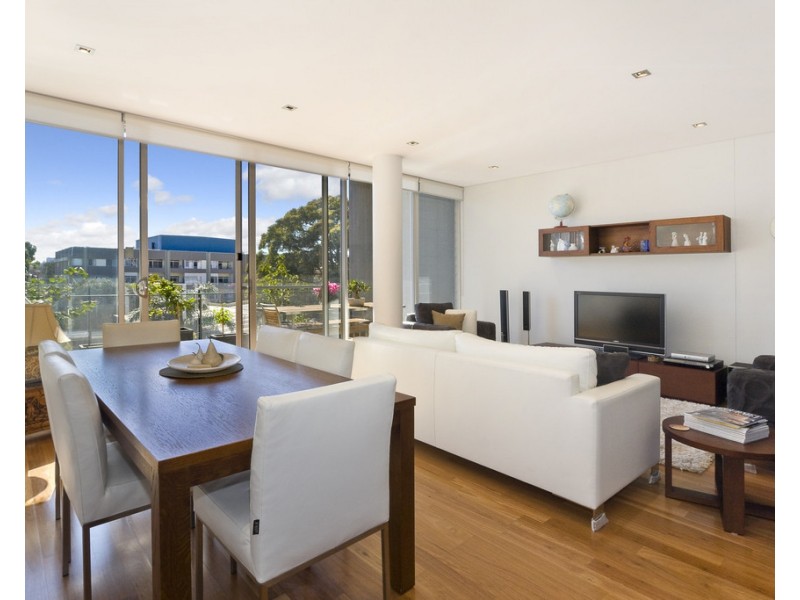 28/9-15 Danks Street, Waterloo NSW 2017