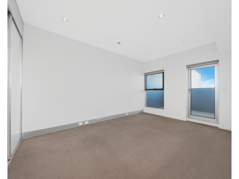 28/9-15 Danks Street, Waterloo NSW 2017