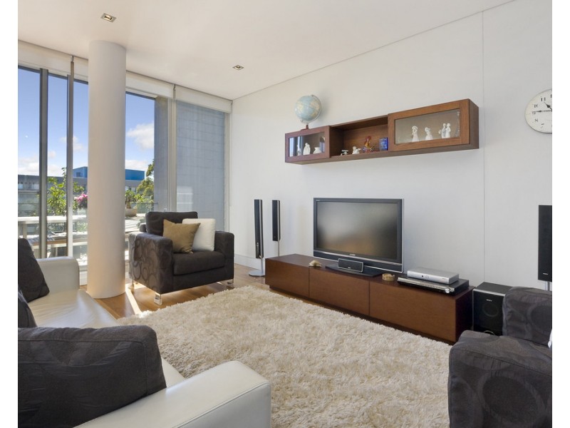 28/9-15 Danks Street, Waterloo NSW 2017