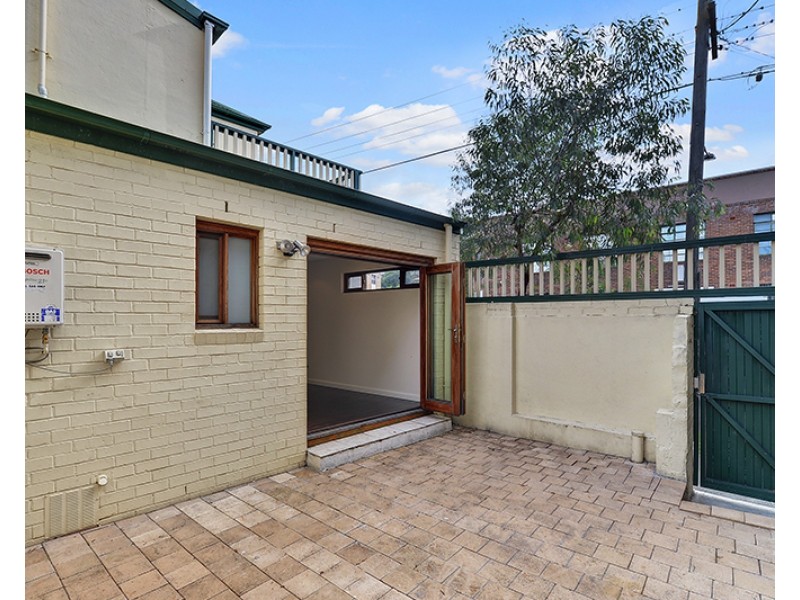 122 Wellington Street, Waterloo NSW 2017