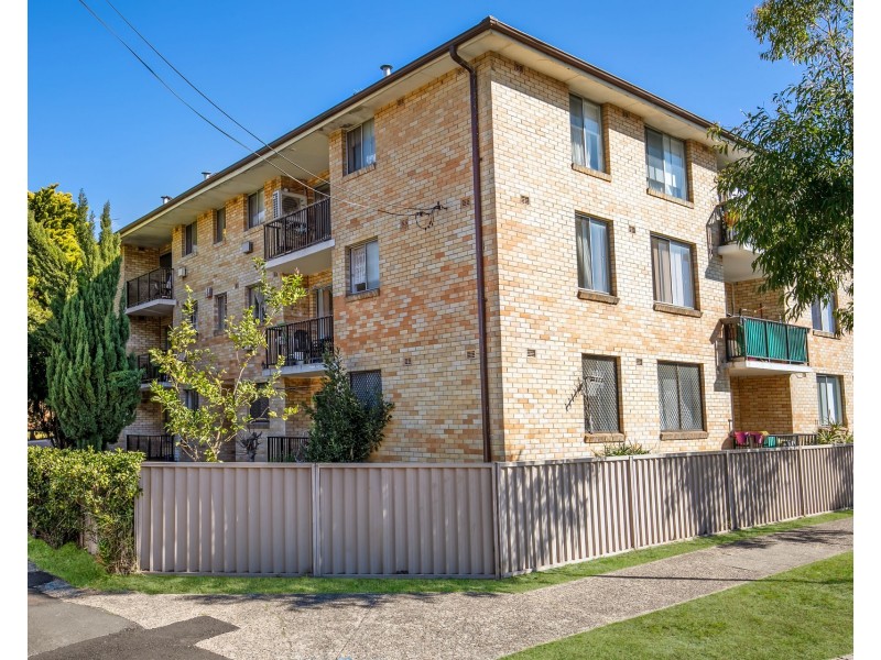 2/5 Longworth Avenue, Eastlakes NSW 2018