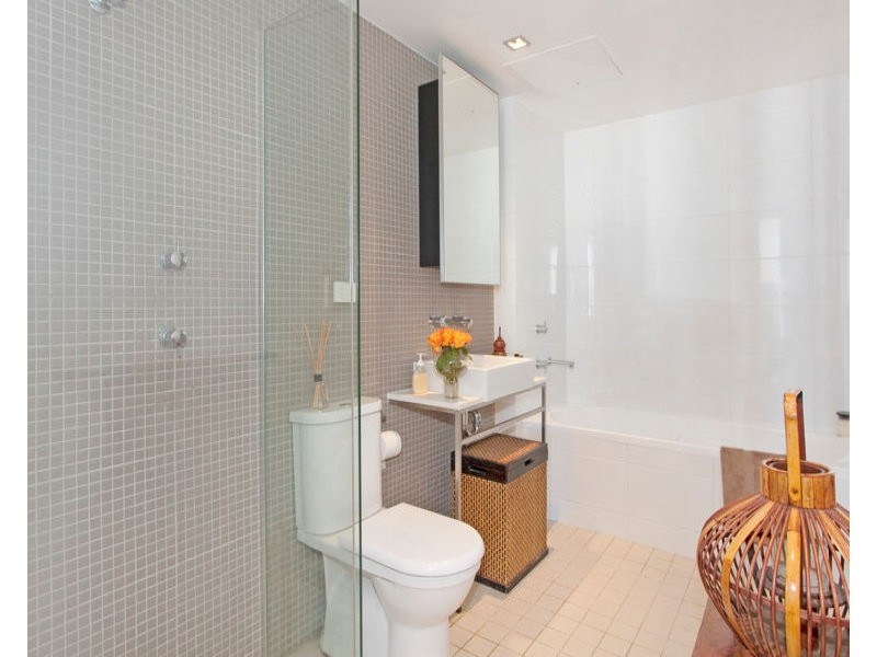 511/12 Danks Street, Waterloo NSW 2017